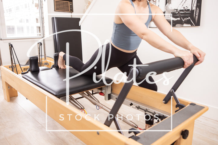 Reformer Lunge Stretch